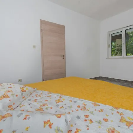 Apartment Savar 8128d *